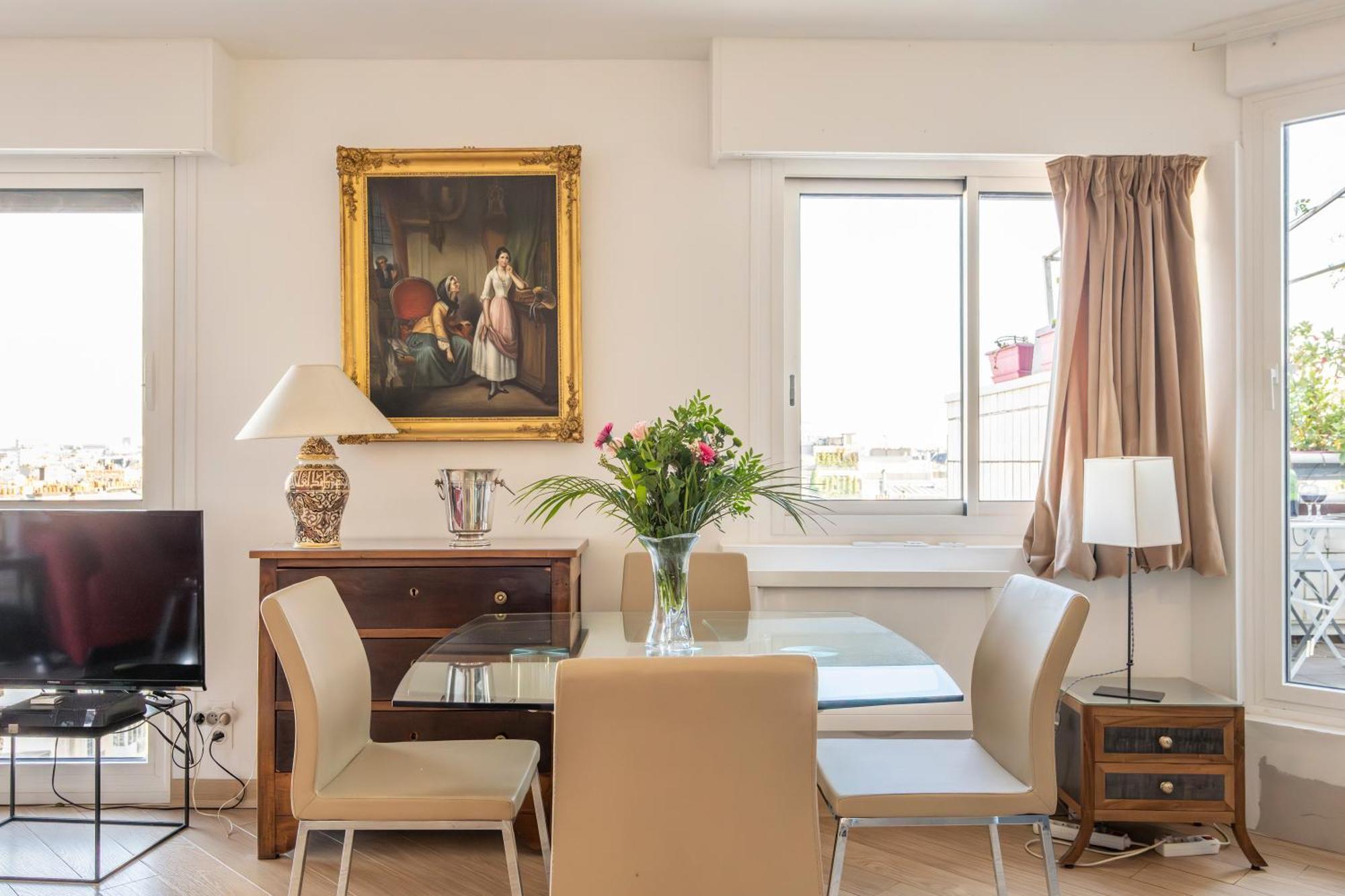 Veeve - Panoramic Views From The 17th Paris